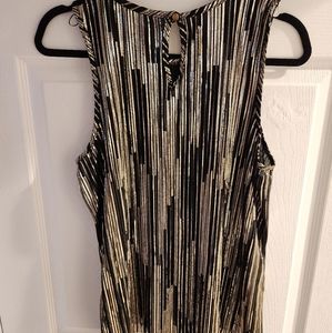 Zoey and Leelo tank size L